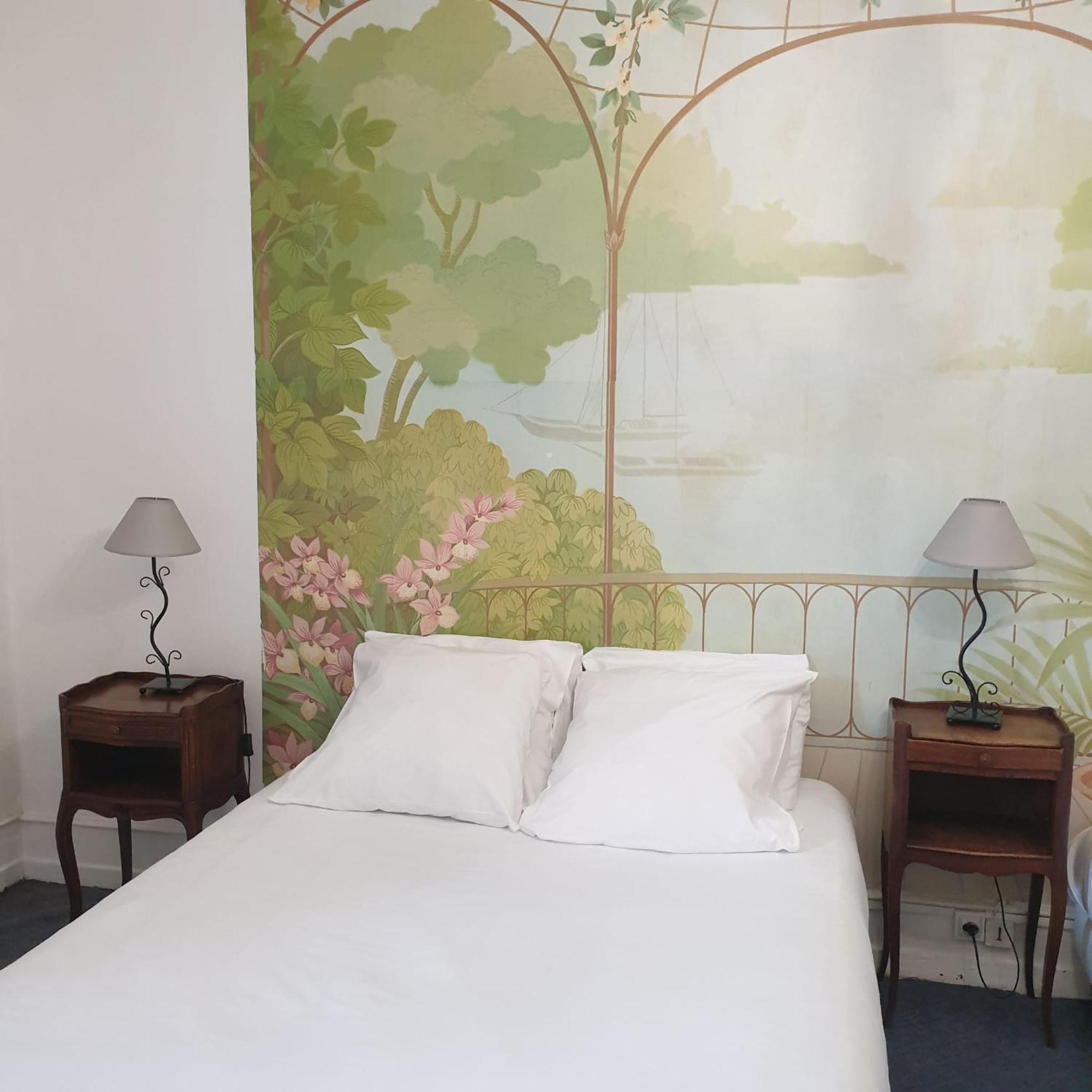 Hotel Des XII Apotres & De La Cle Des Champs Contrexéville Екстериор снимка